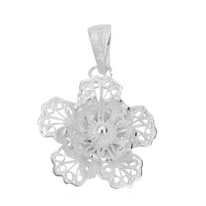 Floral Pendant in Sterling Silver